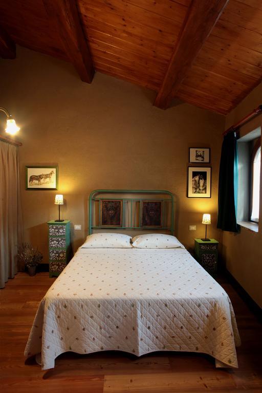 B&B Cascina Dell'Orso Castelsantangelo sul Nera Værelse billede